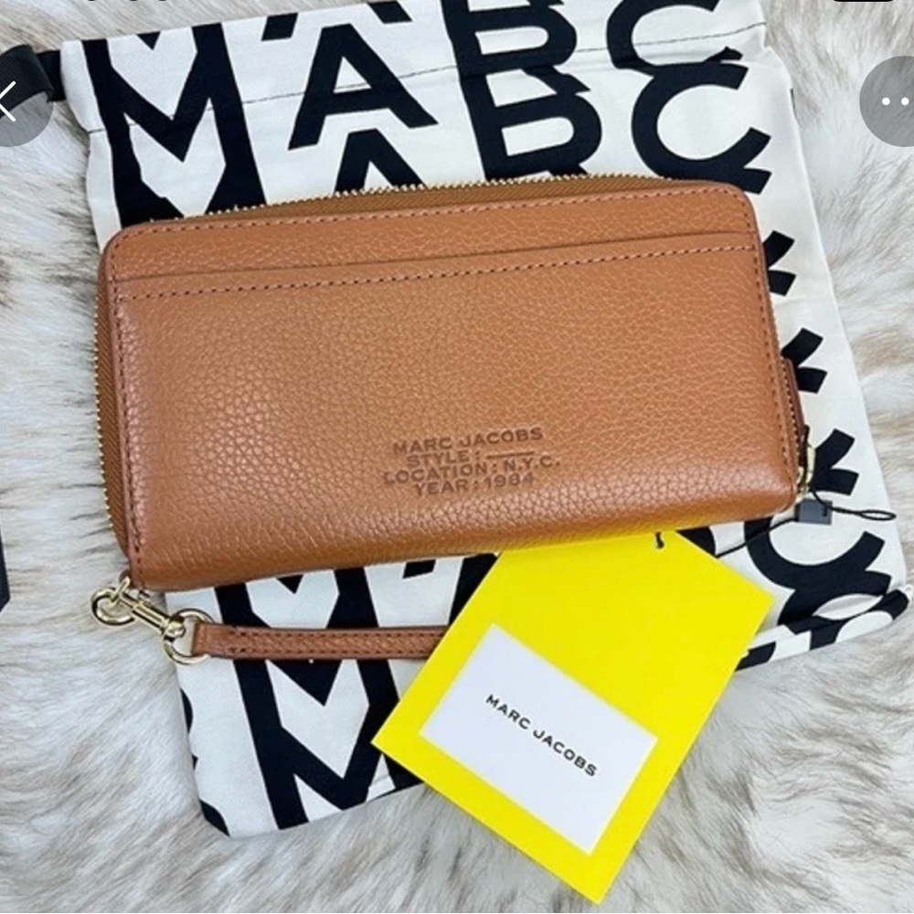 Marc Jacobs Argan Oil Leather Wallet